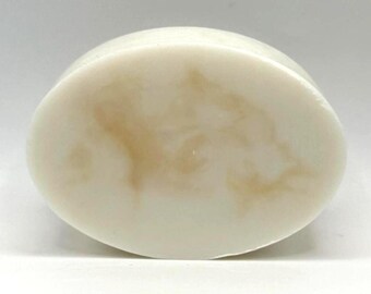 Honeysuckle Celestial Shimmer Seifenstück mit Sheabutter, Mandelöl und Kaolin