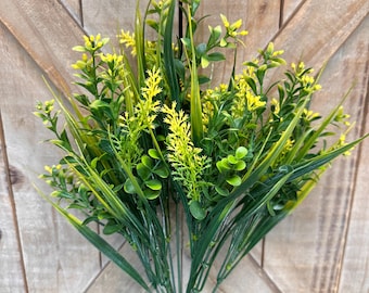 Plastic Mixed Boxwood Bush, 15 inches, Floral Greenery, Fake Floral Bush, 13436YW
