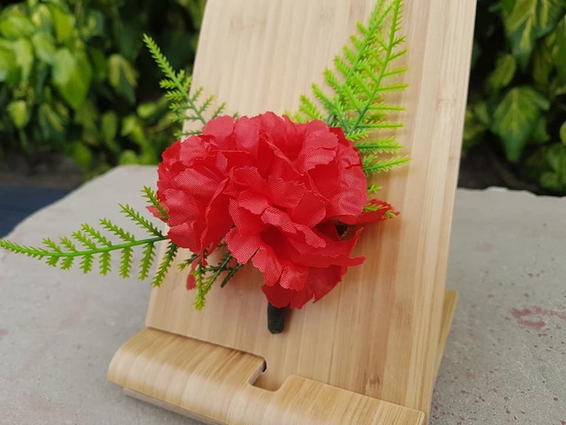 Charming Red Carnation Buttonhole With Asparagus Fern and Magnetic Fastening Corsage Wedding Groom/'s Buttonhole Dee