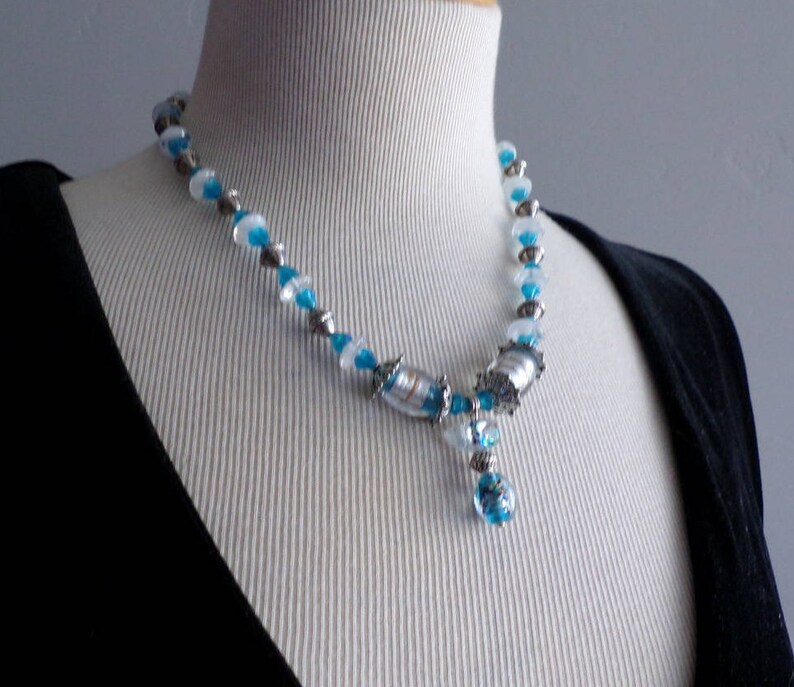 white /& clear glass Brilliant aqua silver tone metal beads 18 necklace 7 12 bracelet pierced earrings Vintage blue Art glass parure