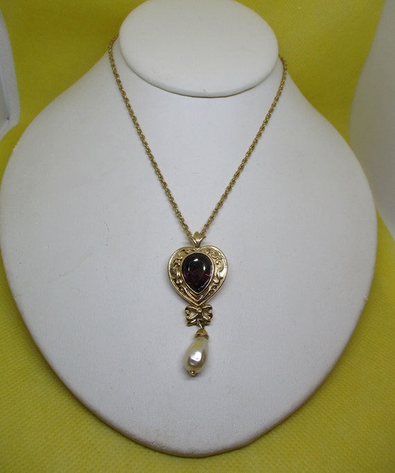 Vintage Avon Faux Amethyst Faux Pearl Heart Pendan