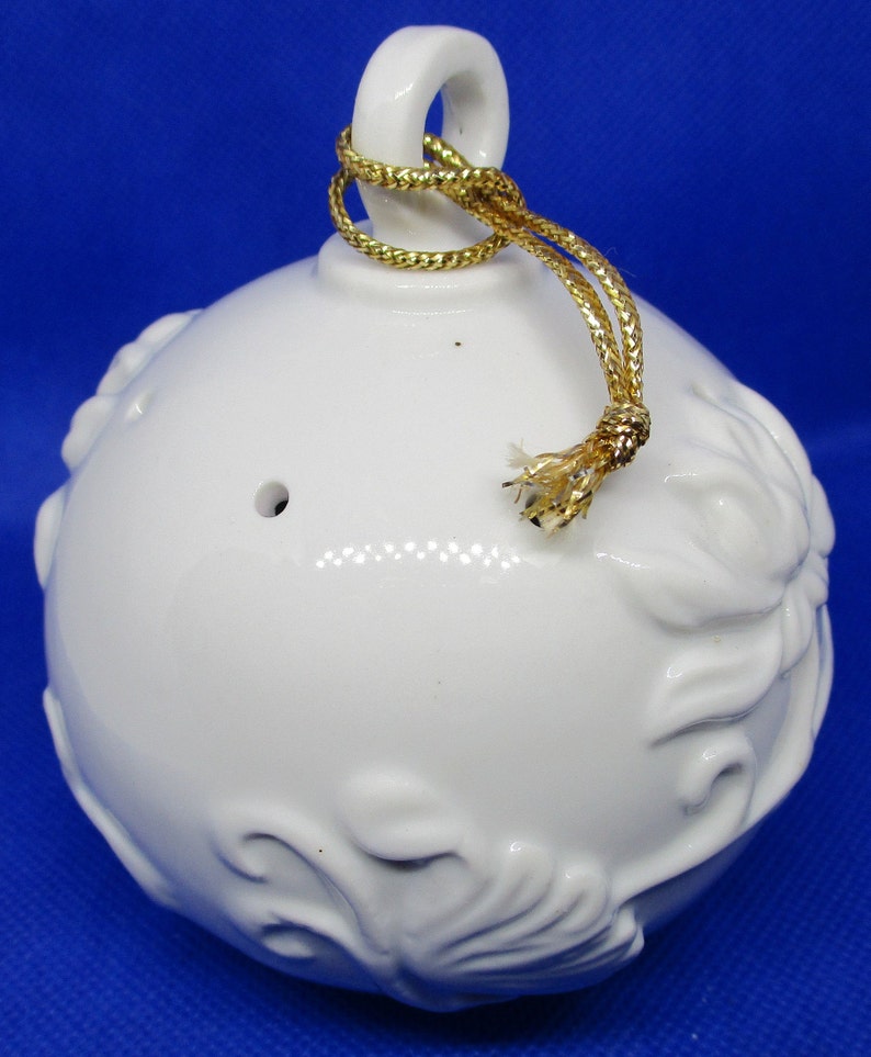 LARGE Raised Floral Design Porcelain POTPOURRI BALL White Etsy