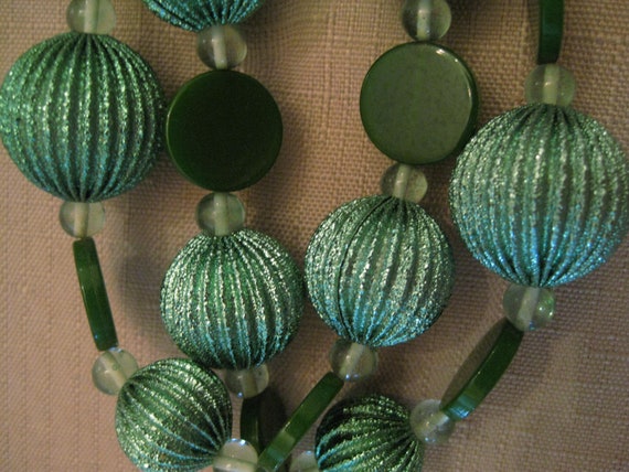 BAKELITE NECKLACE Green Bakelite Flat Disc Beads,… - image 9