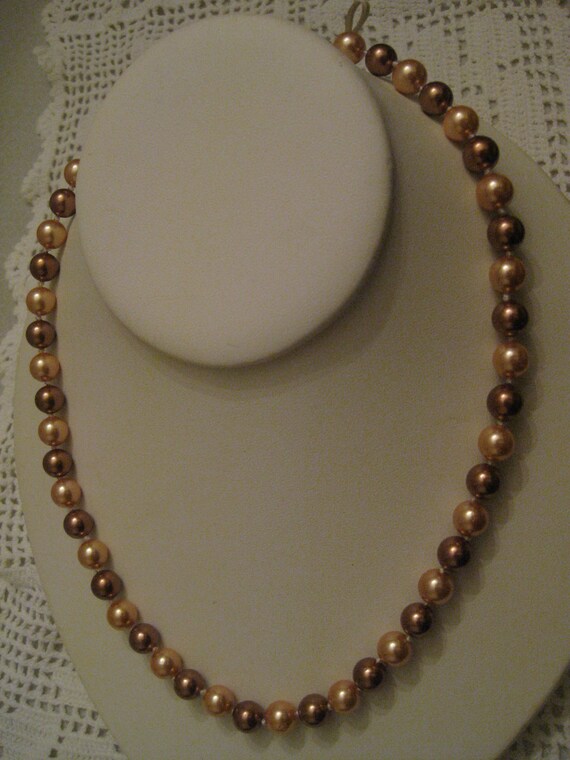GENUINE SHELL PEARL Beaded Necklace Single Strand… - image 8