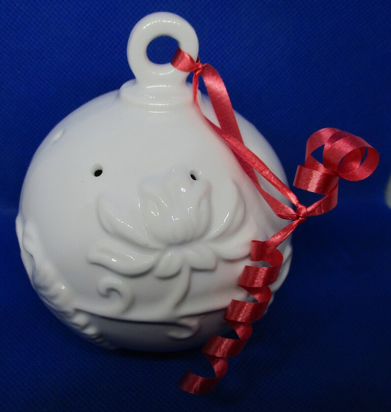 LARGE Raised Floral Design Porcelain POTPOURRI BALL White Etsy