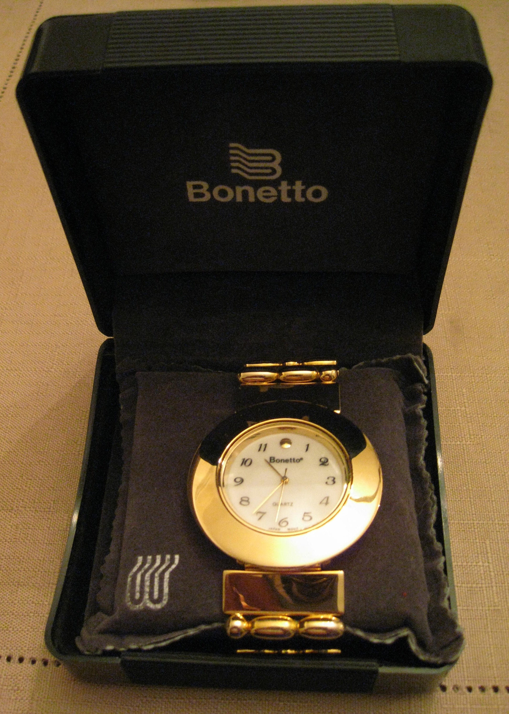 Vintage Bonetto Gold Tone Bracelet Watch - Mother of Pearl  display picture 3