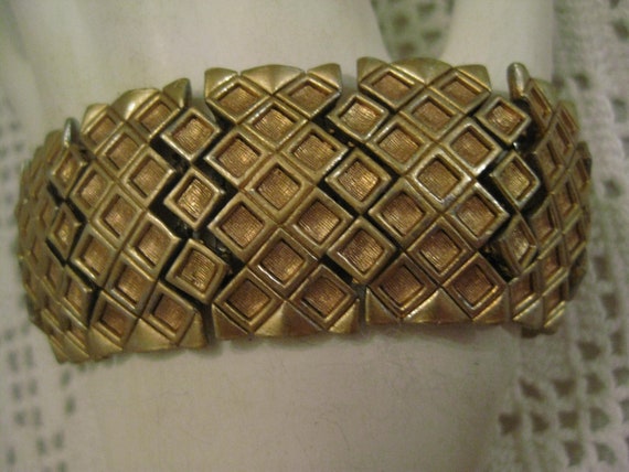 HATTIE CARNEGIE BRACELET Hattie Carnegie Honeycomb