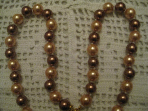 GENUINE SHELL PEARL Beaded Necklace Single Strand… - image 7