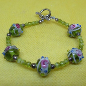 STERLING SILVER Peridot Colored WEDDING Cake Beaded Bracelet Venetian Murano Art Glass Sterling Silver Beads Sterling Silver Toggle Clasp