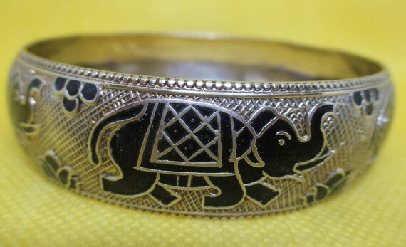 Vintage Cloisonne Elephant Bangle Bracelet Mesh T… - image 4