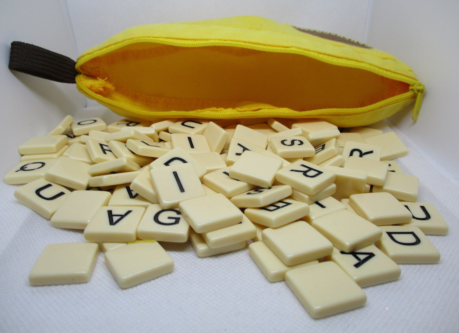 Bananagrams Crossword Game Banana Shape Zippered Case 144 Tile Etsy