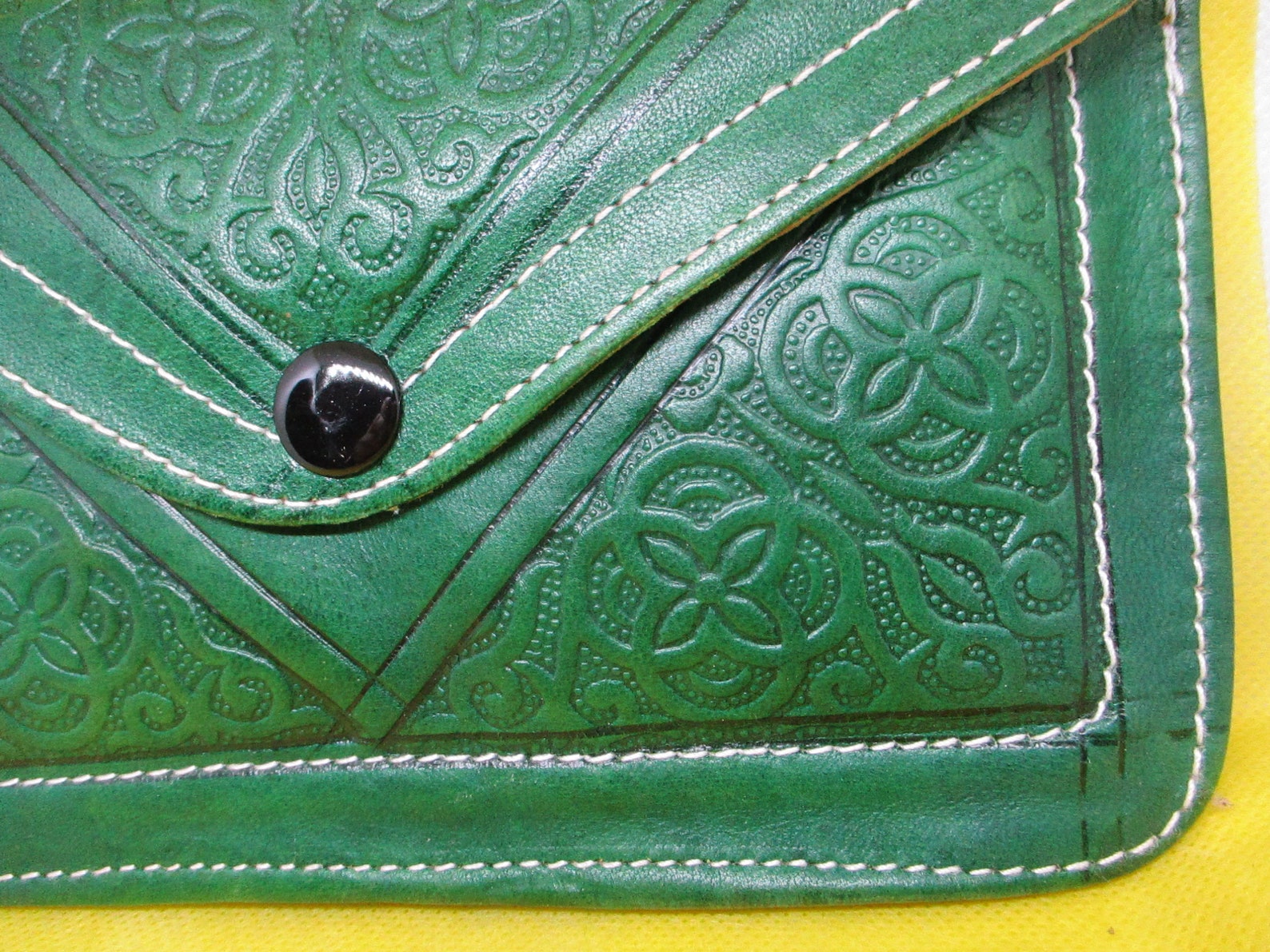Green Embossed Padded Leather Wallet Embossed Leather Clutch Etsy