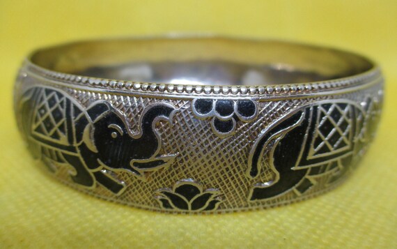 Vintage Cloisonne Elephant Bangle Bracelet Mesh T… - image 5