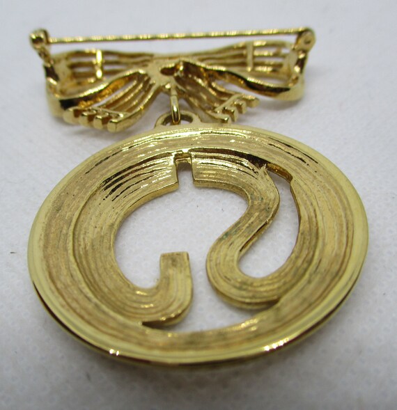 St john brooch deals