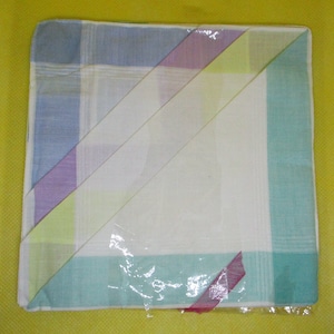 WOMENS HANDKERCHIEF SET 4 Piece Handkerchief Set In Partial Original Plastic Wrapping  Vintage 1970&#39;s Useable Collectible Use As Doilies