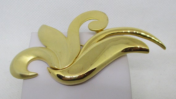 Vintage 3 7/16 Inches Large Casual Corner Brooch … - image 3