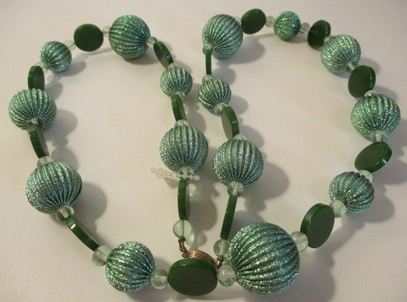 BAKELITE NECKLACE Green Bakelite Flat Disc Beads,… - image 4