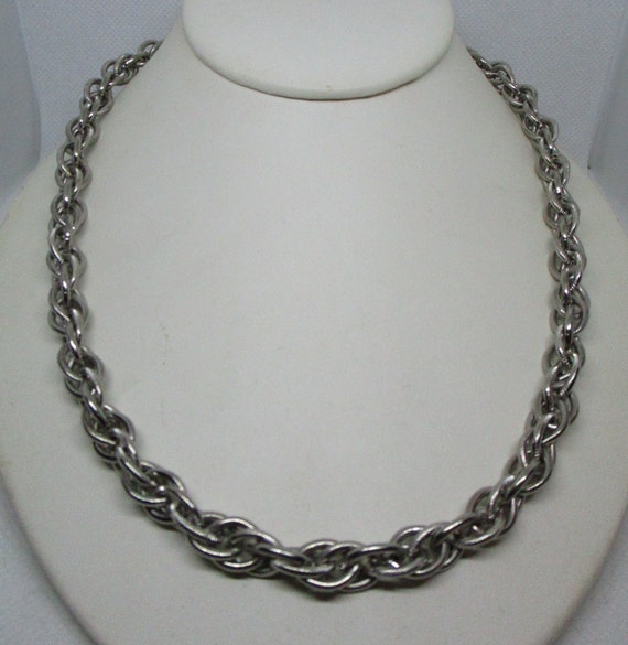 Heavy Textured Large Link Necklace Silver Tone Me… - image 2