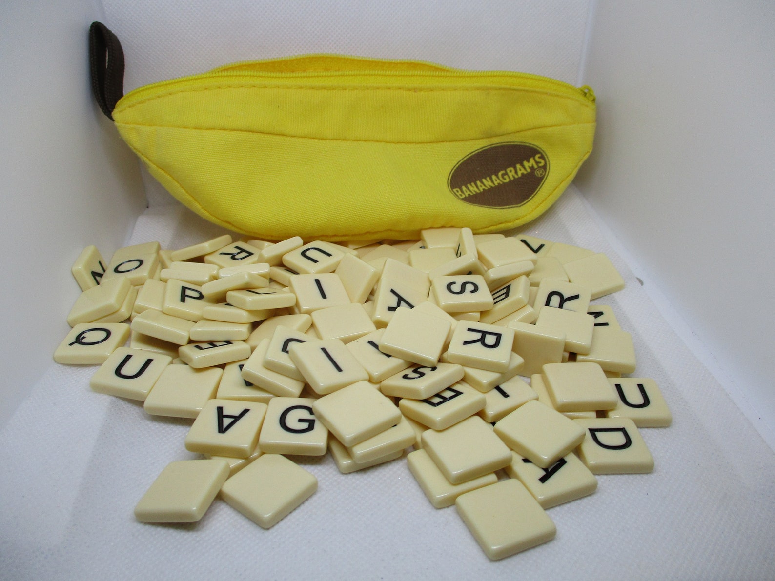 Bananagrams Crossword Game Banana Shape Zippered Case 144 Tile Etsy