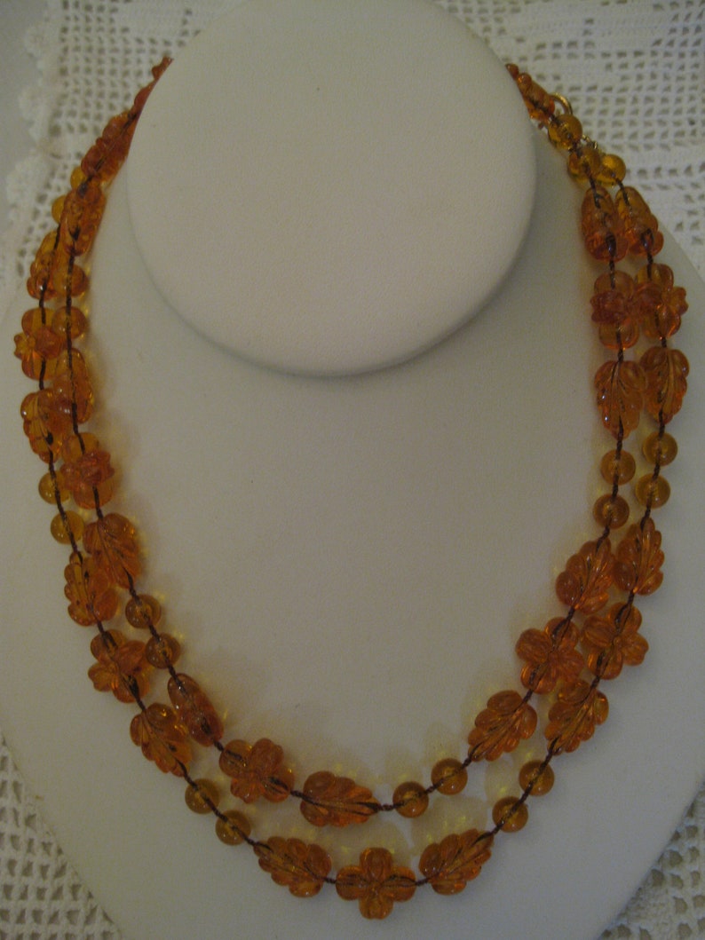 AMBER SARAH COVENTRY Necklaces Clear Amber Lucite Leaves Flower Round Beaded Necklace Gold Tone Clasp Tag Signed Sarah Coventy Vintage 1970s