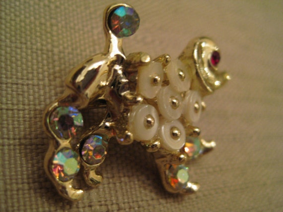 AB RHINESTONE POODLE Brooch Mother Of Pearl Gold … - image 3