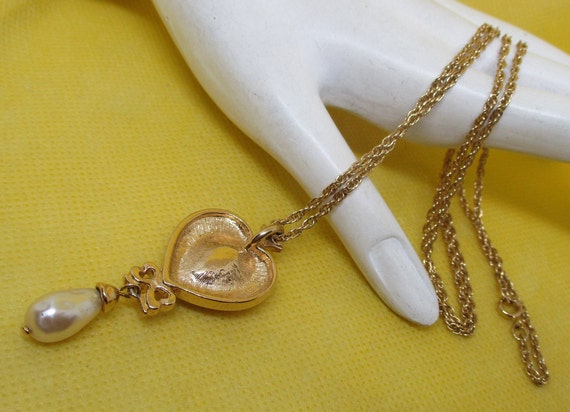 Vintage Avon Faux Amethyst Faux Pearl Heart Penda… - image 10