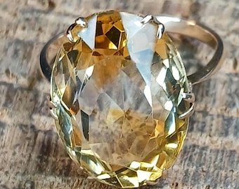 9ct Yellow Gold Citrine Ring Size 6