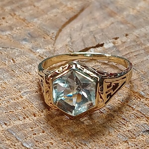 Art Deco Aquamarine 14k Yellow Gold Ring Size 7.5