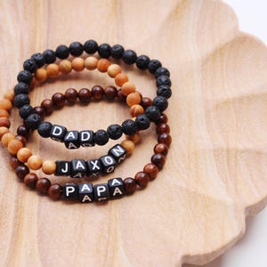 Pulsera con nombre de hombre personalizada / Regalo para el padre con nombres de niños / Pulsera personalizada para hombre / Idea de regalo para el día del padre / Regalo de pulsera para papá