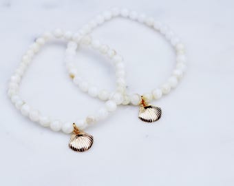 Seashell Charm Bead Bracelet