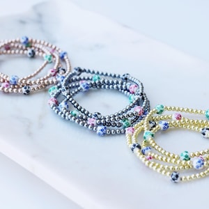 Flower Beaded Bracelets | beaded bracelet | floral bead bracelet | blue white floral bead bracelet | chinoiserie bracelet | flower bead