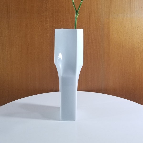 RESERVED for T - Jeroen Bechtold - Balance Vase - 1980s - Rosenthal Studie-Linie - Studio-Line - White Glazed Porcelain Vase