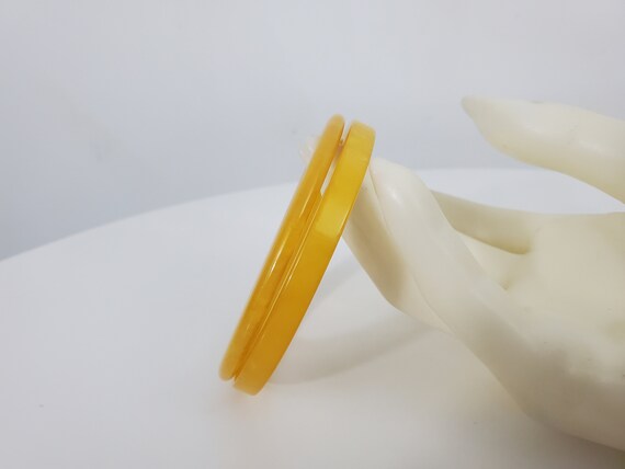 2 Pineapple Bakelite Spacer Bangles - Transparent… - image 5