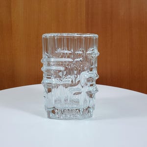 Rosice Sklo Union Czech Glass Vase - Vladislav Urban - 5 1/2 Inches Tall - 1969