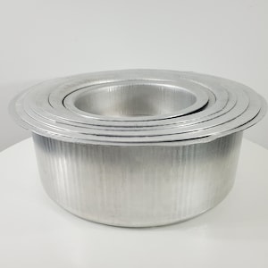 Vintage Graduated Cake Pans - 7 Tier Wedding Cake - Aluminum