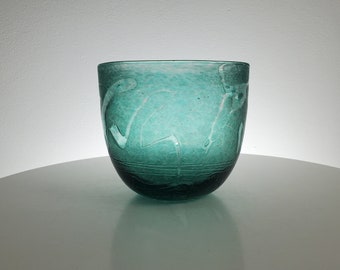 Martha Henry Art Glass Bowl - Signed - Green with Mild Iridescence