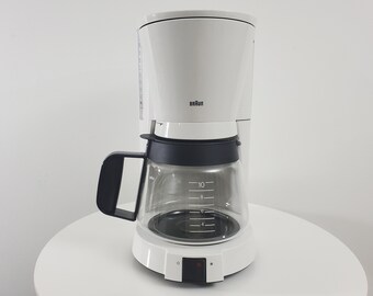 Vintage Braun Type 3093 Coffee Maker with Carafe - KF 157 - White - 10 Cup - Modernist - Minimalist - Clean and Beautiful