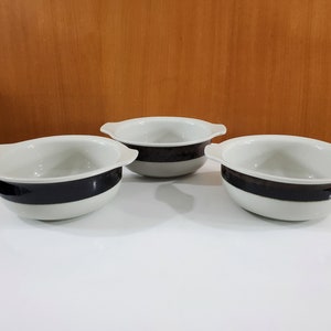 Set of 3 Karelia Lugged Soup or Chowder Bowls by Anja Jaatinen-Winquist for Arabia, Finland - 1960s Ceramics
