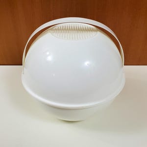 Guzzini Picnic Ball - Picnic-Bol - Service for 6 - Plates, Bowls, Cups, Tray - Kartell Era