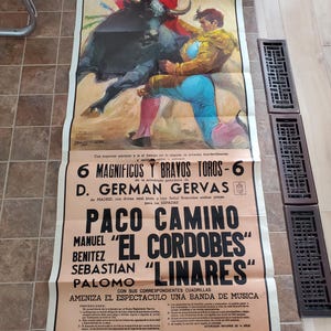 Póster de corridas de toros españolas de la década de 1960 (para turistas) - 31 x 70 pulgadas - Pintura de Vivenc Ballestar - Sobre original