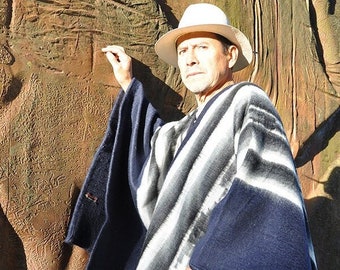 Poncho homme gris anthracite laine alpaga, Poncho péruvien unisexe tissé main en pure laine alpaga, Poncho couleurs naturels de la laine