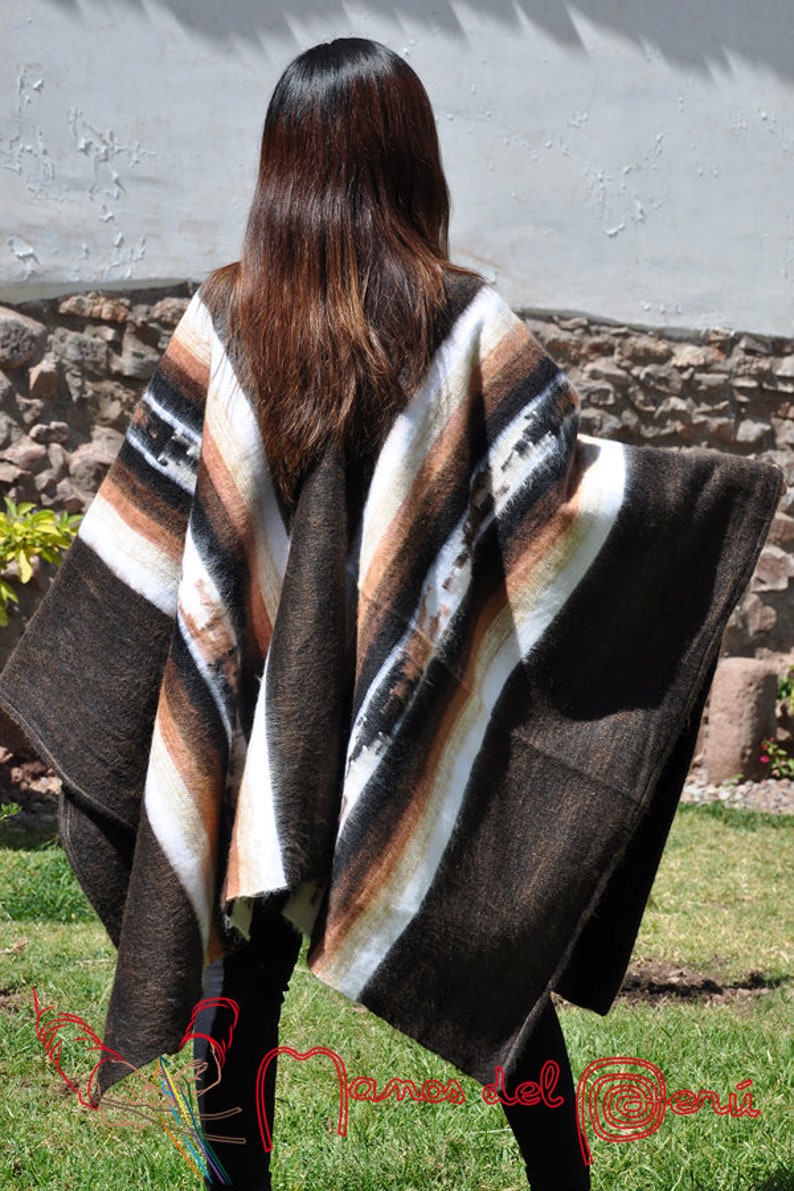 Peruvian poncho for women, entirely hand-woven in alpaca wool, poncho in several color ranges, unisex warm alpaca wool poncho Chocolat