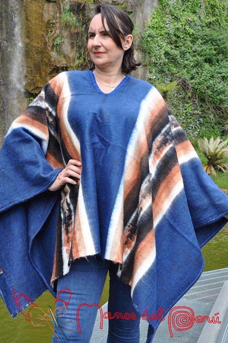 Poncho péruvien femme entièrement tisse main en laine d'alpaga, Poncho plusieurs gammes des couleurs, poncho unisexe laine d'alpaga chaude Bleu indigo