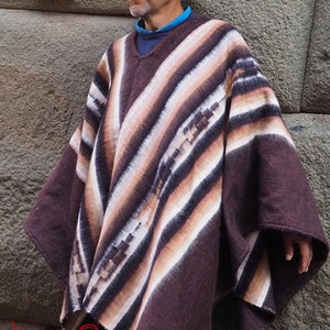 Poncho Péruvien gris, poncho en laine d'alpaga, poncho unisexe pure laine alpaga, poncho des Andes, poncho chaud doux soyeux, poncho alpaga image 2