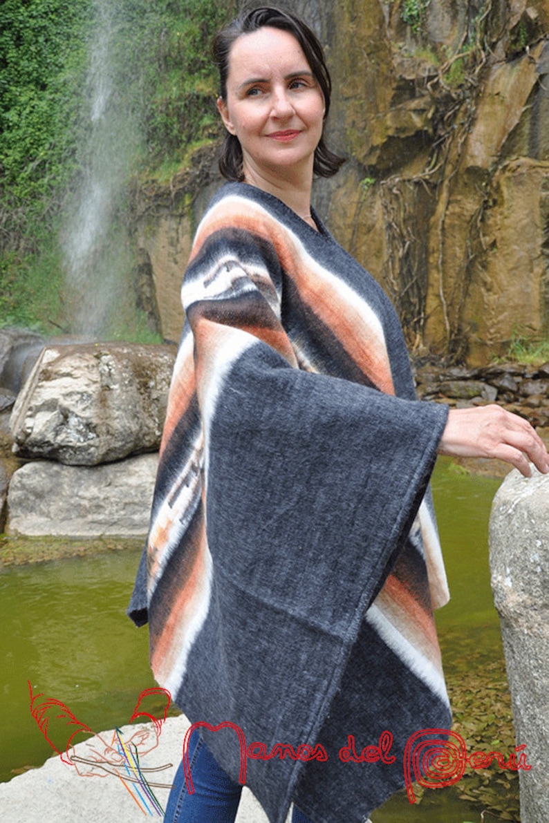 Peruvian poncho for women, entirely hand-woven in alpaca wool, poncho in several color ranges, unisex warm alpaca wool poncho image 7