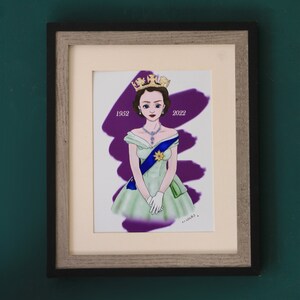 Queen Elizabeth II - Art Print Tribute image 3