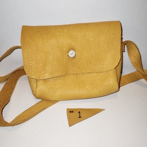Bolso/cartera de piel de alce, n.° 1, hecho a mano por mí, botón de asta de ciervo