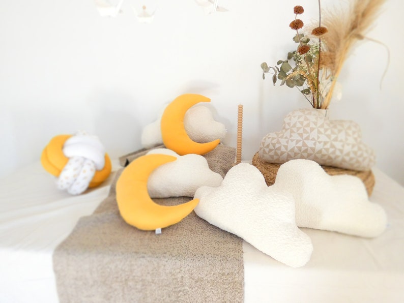 Coussin nuage doux, bouclettes, couleur blanc écru, beige, coussin pour chambre enfant en forme de nuage, image 4