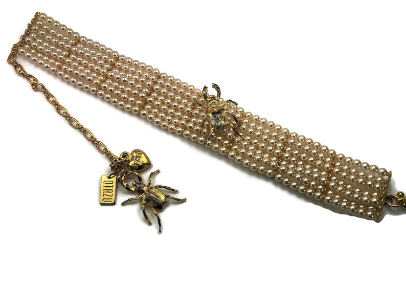 Stunning Designer RODRIGO OTAZU 7 Row Faux Pearl /& Gold Tone Beetle Choker Necklace