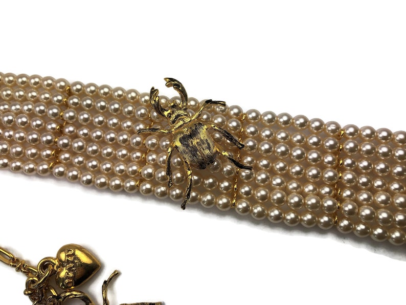 Stunning Designer RODRIGO OTAZU 7 Row Faux Pearl /& Gold Tone Beetle Choker Necklace